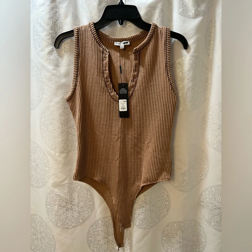NWT Fashion Nova Taupe Chelsea Ribbed Bodysuit XL - Picture 2 of 6